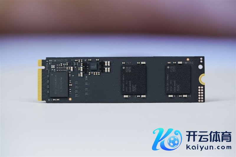 还有比它更强的OEM固态吗！长江存储PC550 1TB评测：毋庸散热片也能满速的PCIe 5.0 SSD